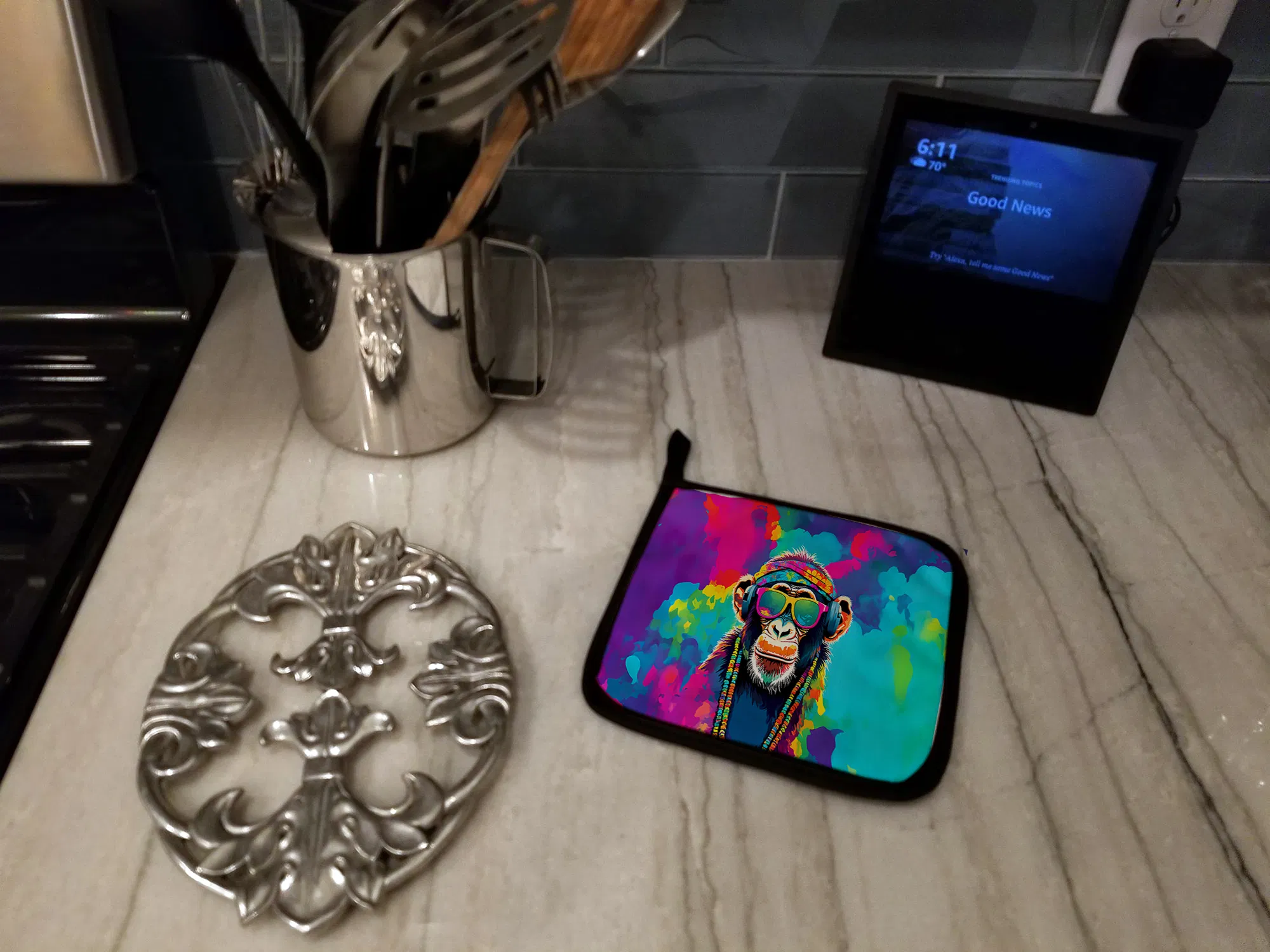 NEW Hippie Animal Chimpanzee Pair of Pot Holders Kitchen Heat Resistant Pot Holders Sets Oven Hot Pads for Cooking Baking BBQ, 7 1/2 x 7 1/2